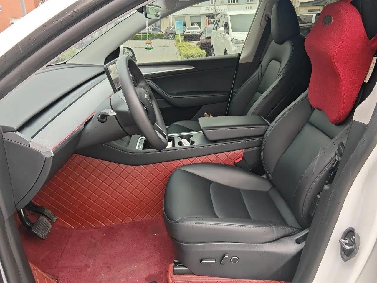 Tesla Model Y 2024 Rear-Wheel-Drive Version — миниатюра 14