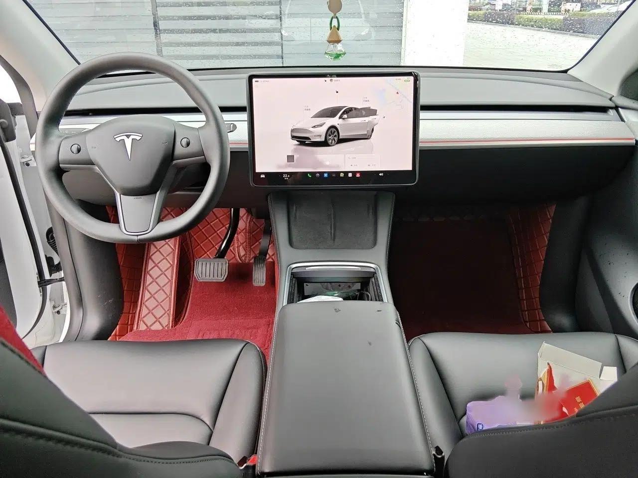 Tesla Model Y 2024 Rear-Wheel-Drive Version — миниатюра 18