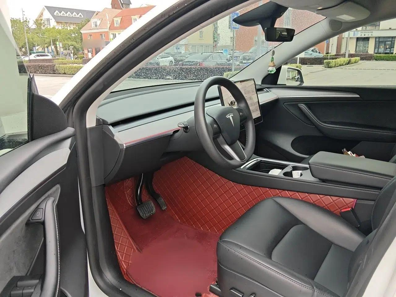 Tesla Model Y 2024 Rear-Wheel-Drive Version — миниатюра 19