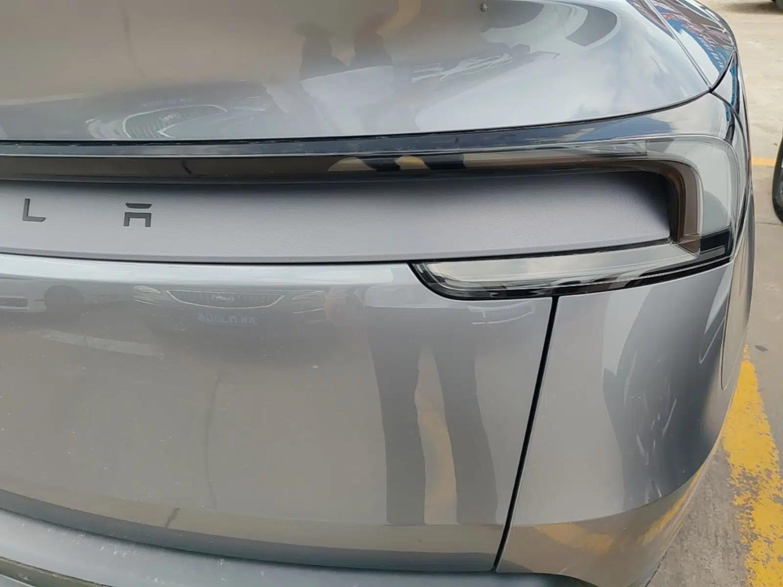 Tesla Model Y 2025 Rear-Wheel-Drive Version — миниатюра 9