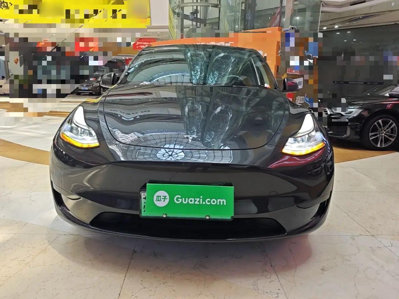 Tesla Model Y 2024 Rear-Wheel-Drive Version — миниатюра 2