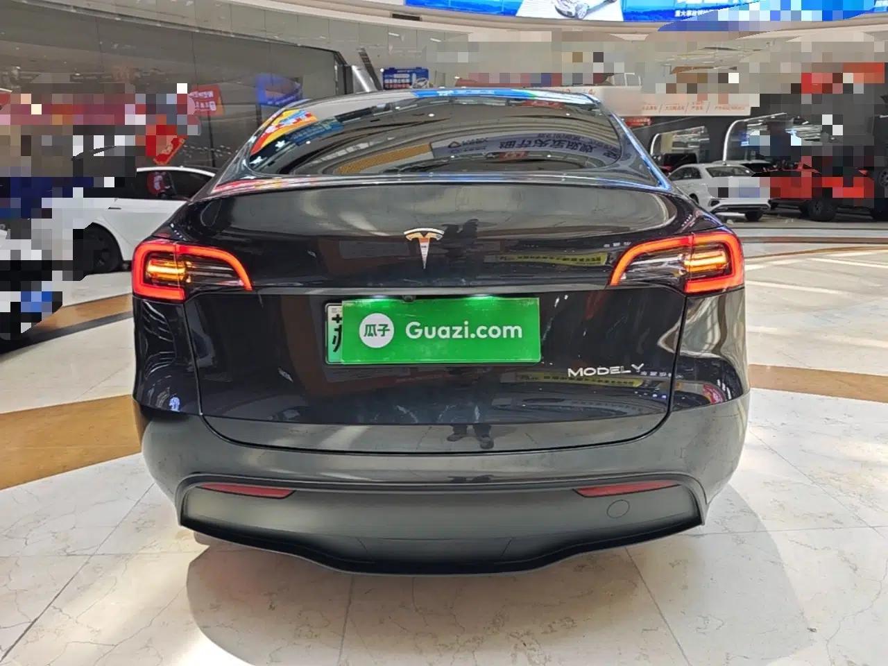 Tesla Model Y 2024 Rear-Wheel-Drive Version — миниатюра 5