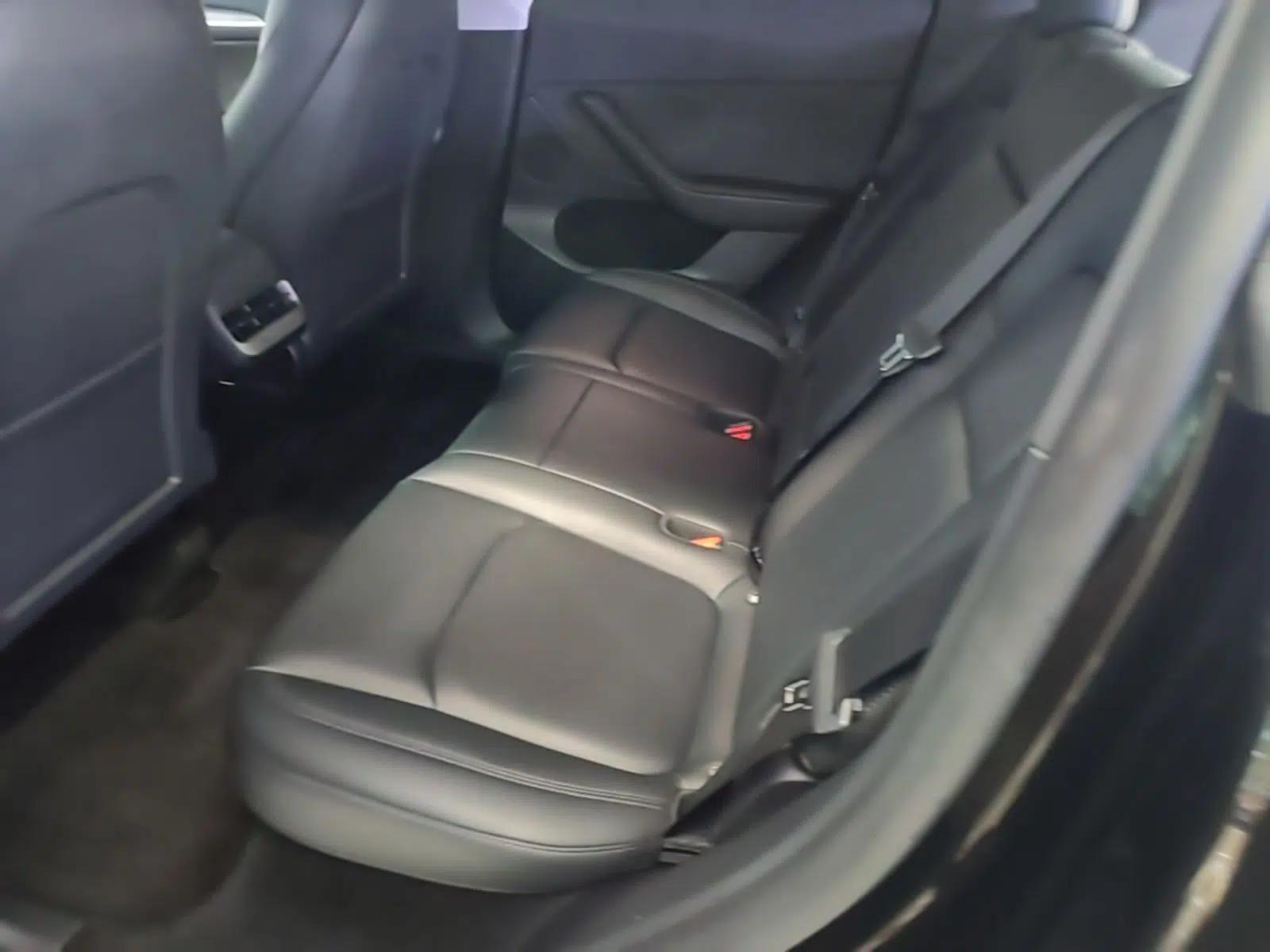 Tesla Model Y 2023 Rear-Wheel-Drive Version — миниатюра 25
