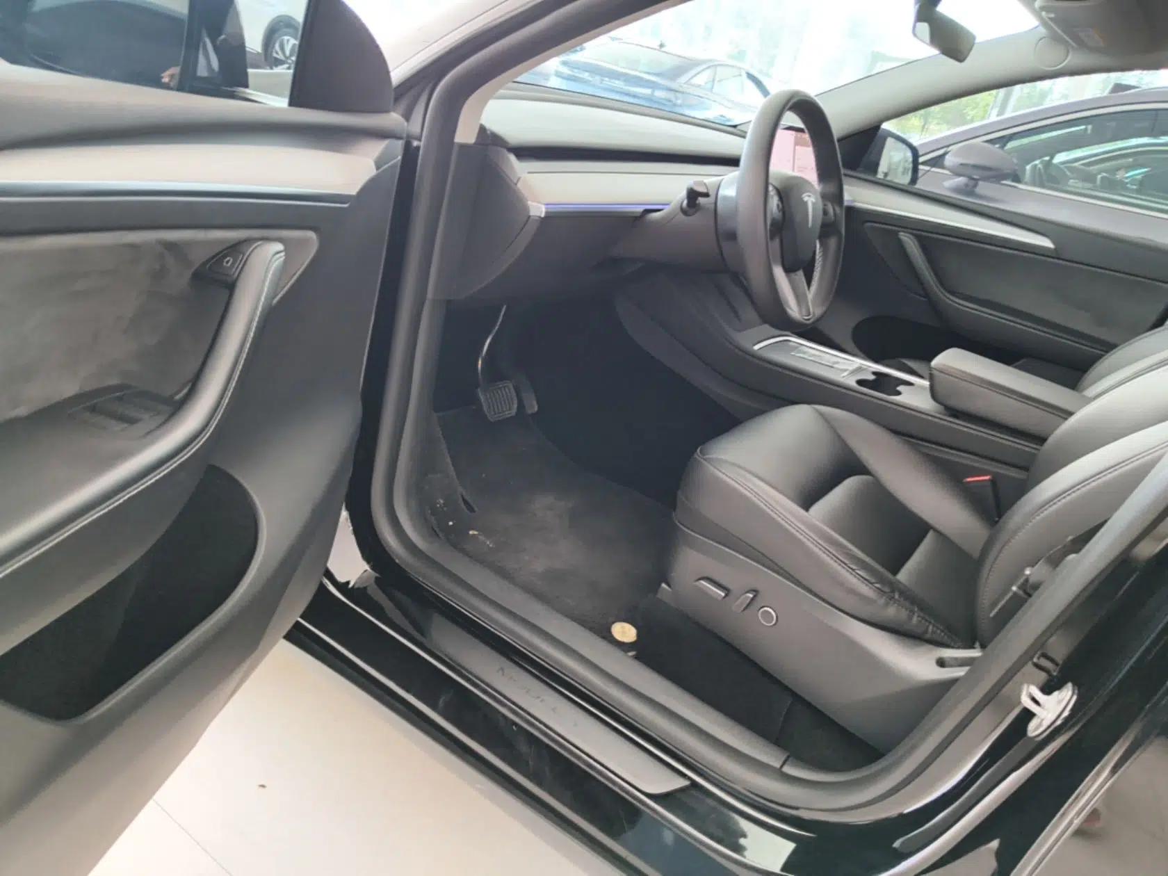 Tesla Model Y 2023 Rear-Wheel-Drive Version — миниатюра 23