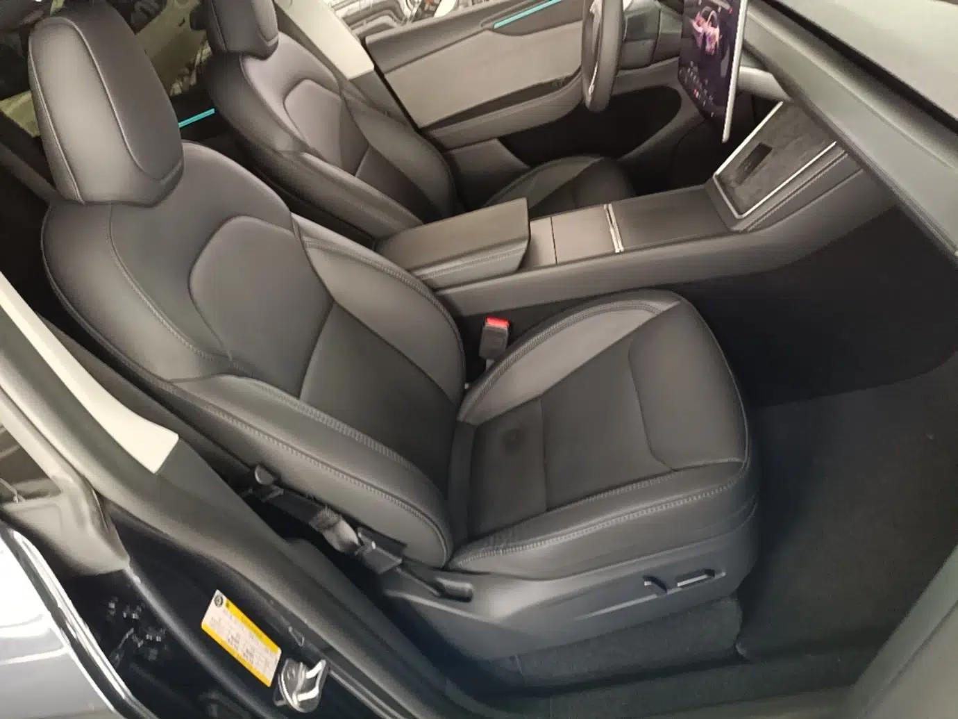 Tesla Model Y 2025 Rear-Wheel-Drive Version — миниатюра 24