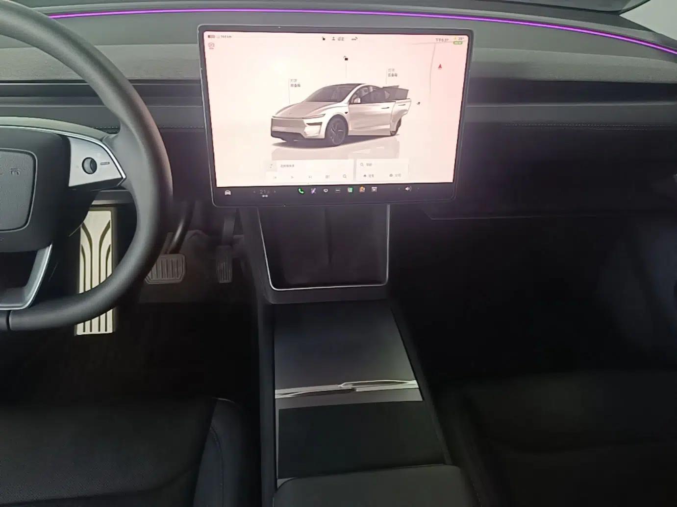 Tesla Model Y 2025 Rear-Wheel-Drive Version — миниатюра 15