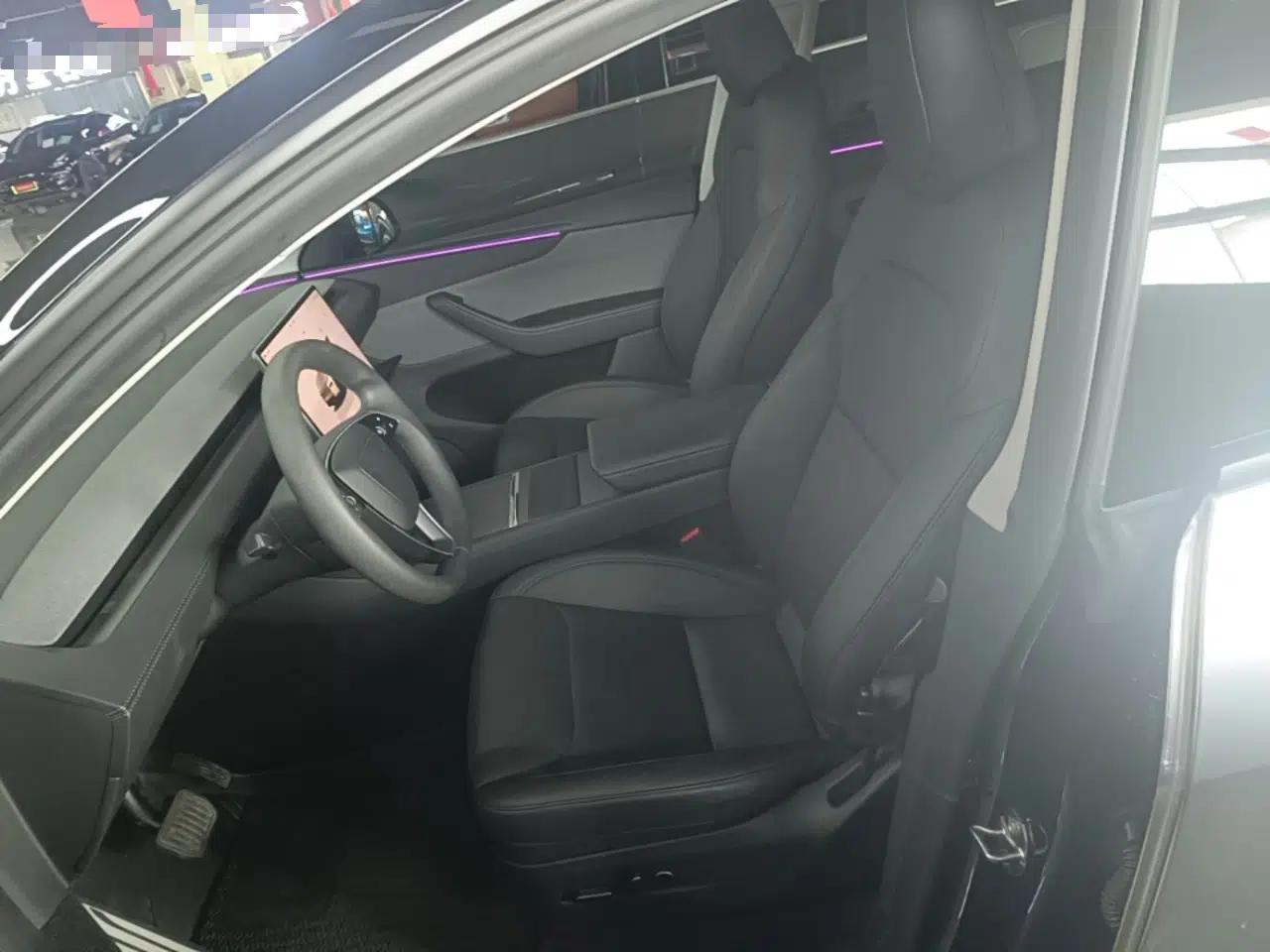 Tesla Model Y 2025 Rear-Wheel-Drive Version — миниатюра 17