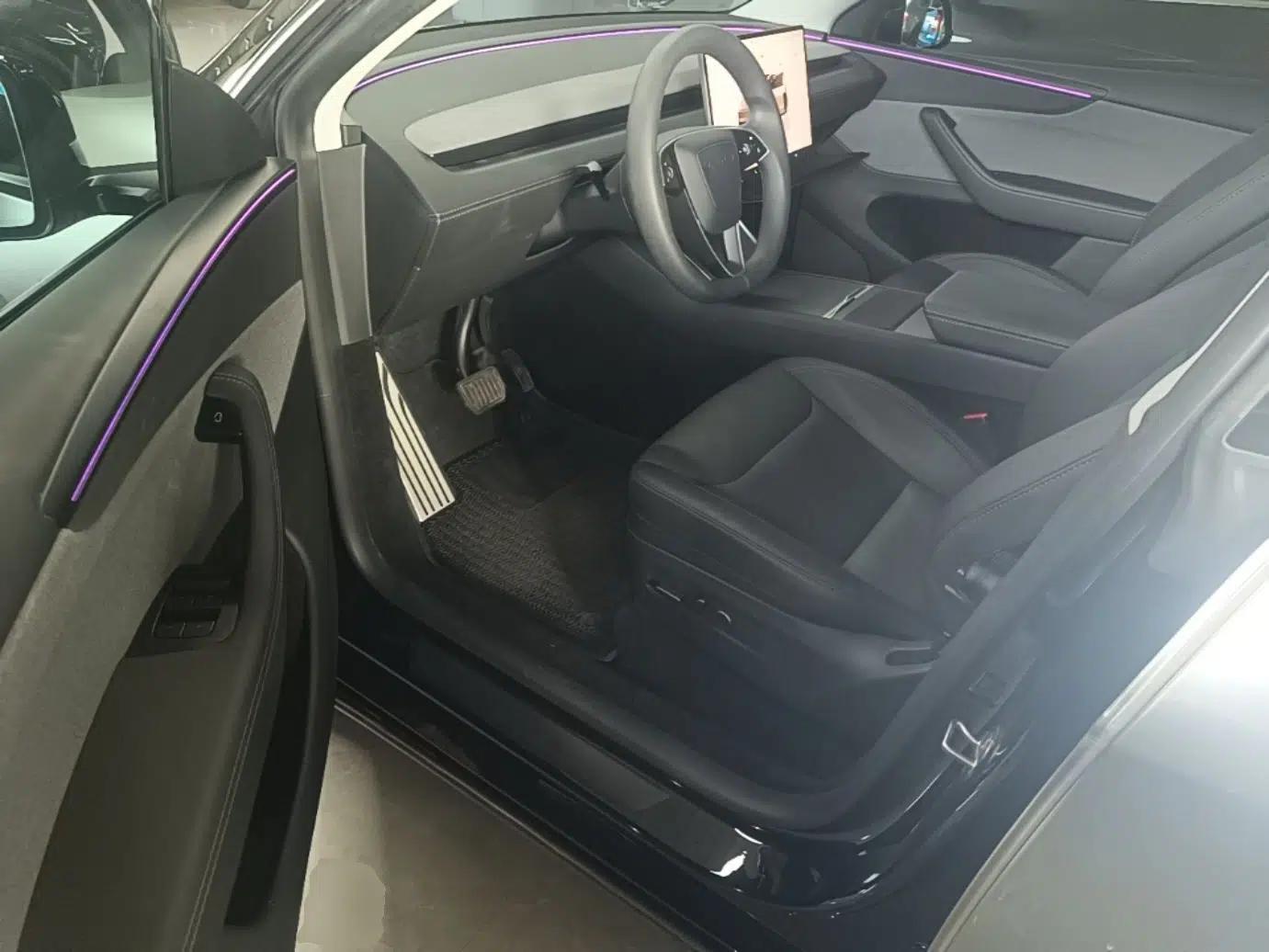 Tesla Model Y 2025 Rear-Wheel-Drive Version — миниатюра 18