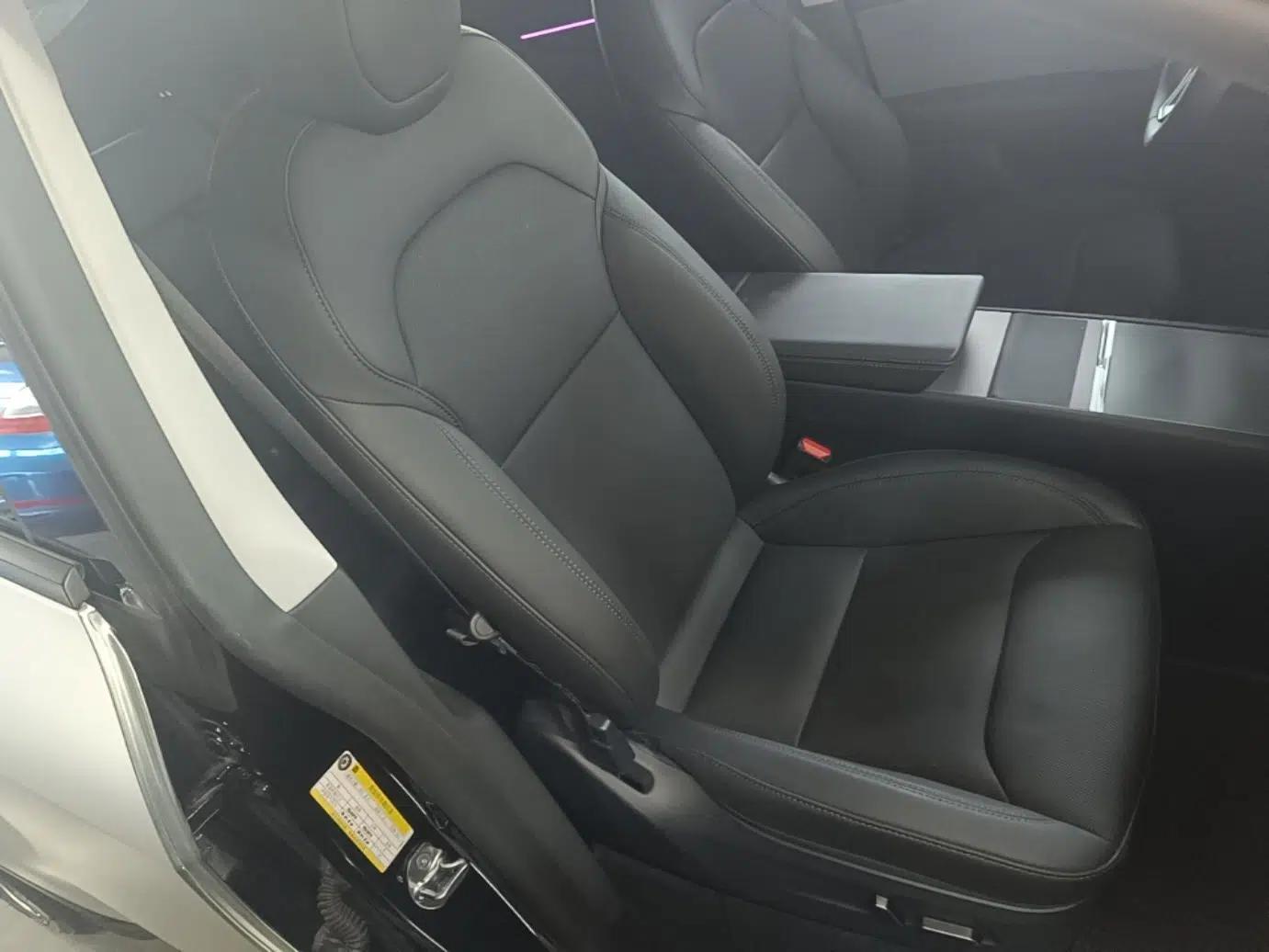 Tesla Model Y 2025 Rear-Wheel-Drive Version — миниатюра 19