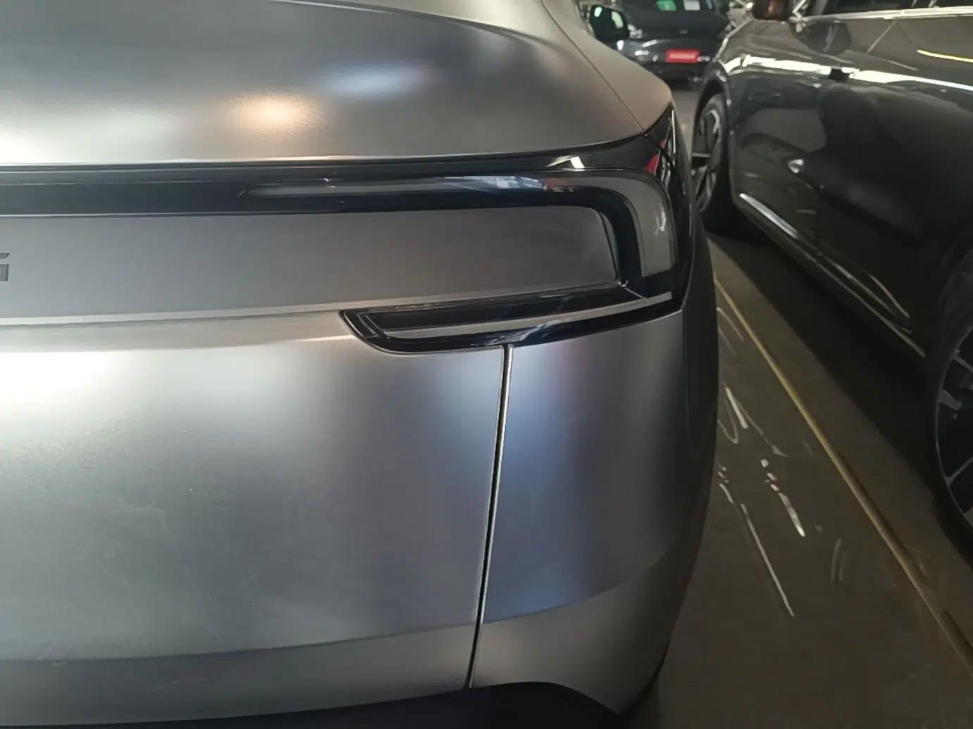Tesla Model Y 2025 Rear-Wheel-Drive Version — миниатюра 9