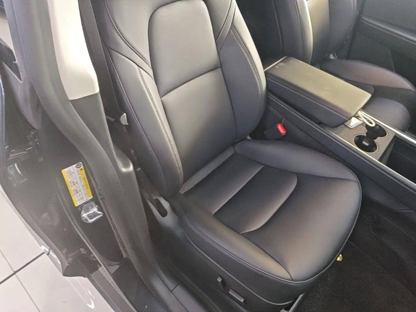 Tesla Model Y 2024 Rear-Wheel-Drive Version — миниатюра 19
