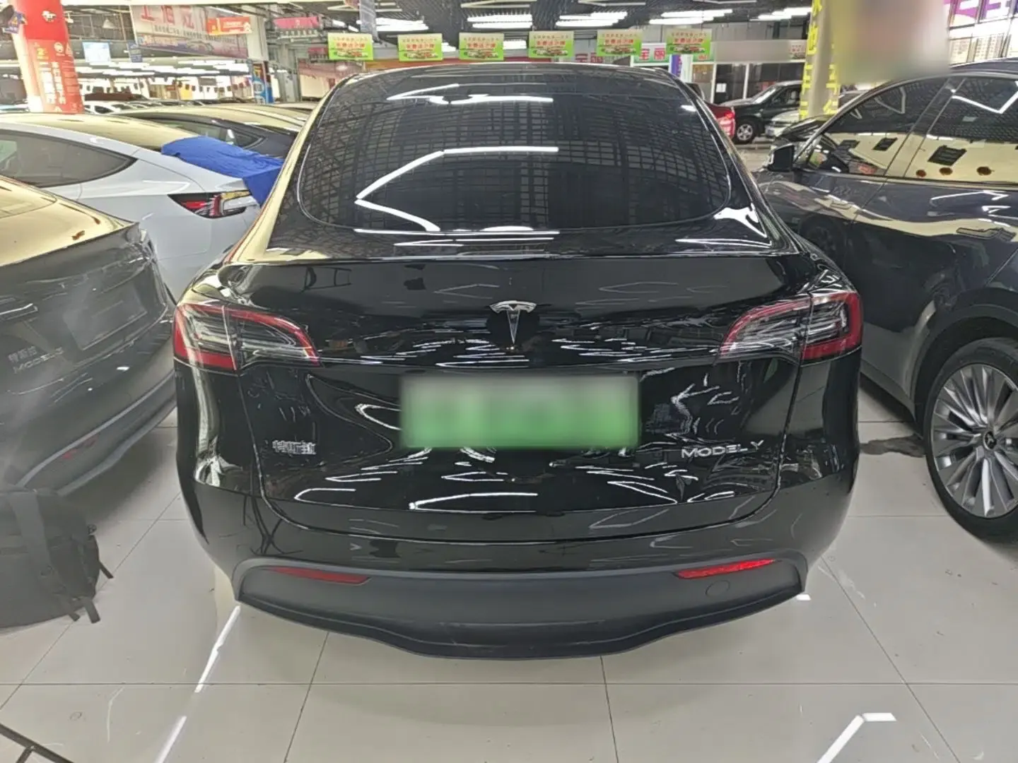 Tesla Model Y 2024 Rear-Wheel-Drive Version — миниатюра 5