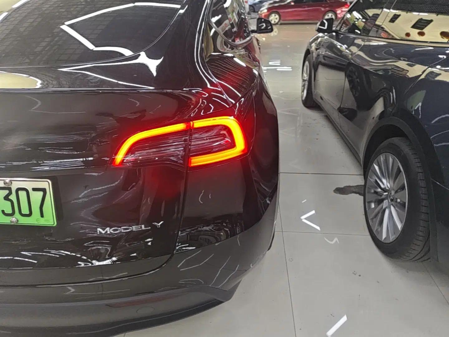 Tesla Model Y 2024 Rear-Wheel-Drive Version — миниатюра 9
