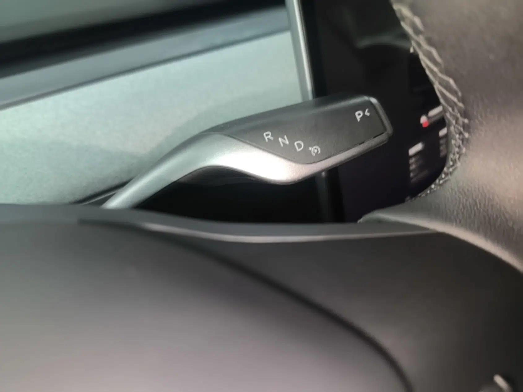 Tesla Model Y 2024 Rear-Wheel-Drive Version — миниатюра 16