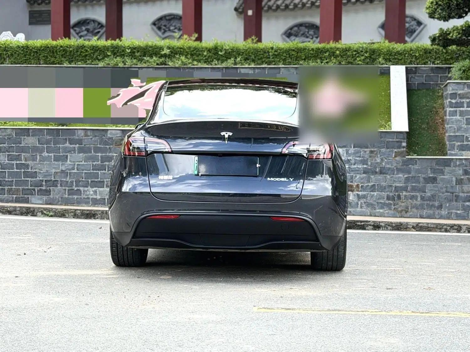 Tesla Model Y 2024 Rear-Wheel-Drive Version — миниатюра 5