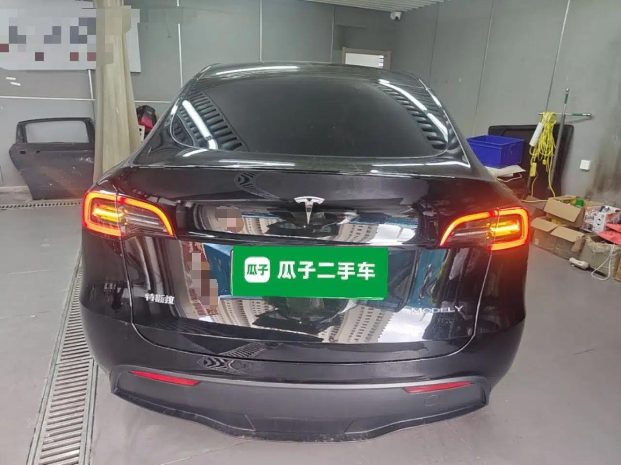 Tesla Model Y 2024 Rear-Wheel-Drive Version — миниатюра 5