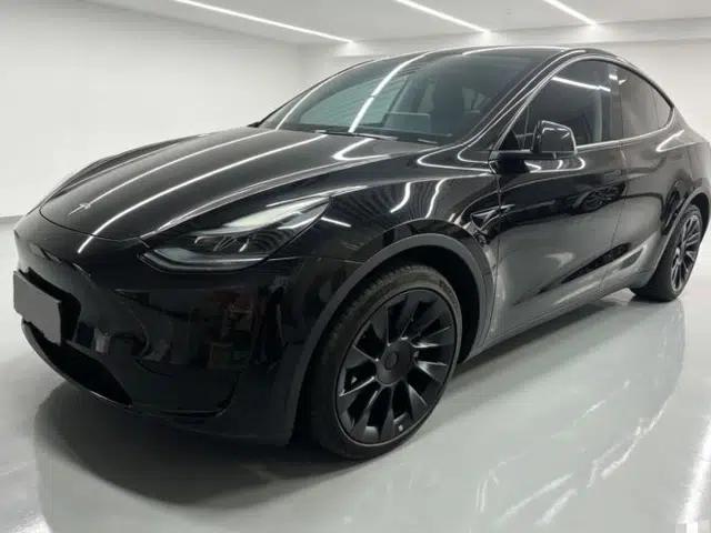 Tesla Model Y 2024 Rear-Wheel-Drive Version