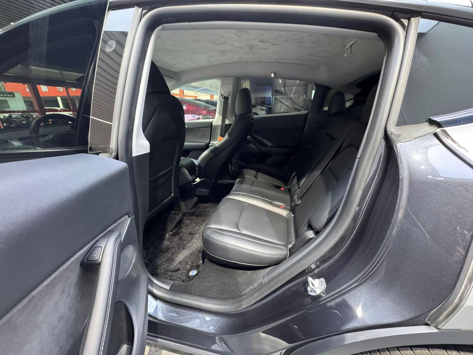 Tesla Model Y 2024 Rear-Wheel-Drive Version — миниатюра 20