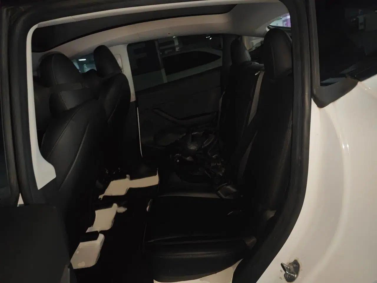 Tesla Model Y 2022 Revised Version Long-Range All-Wheel Drive — миниатюра 20