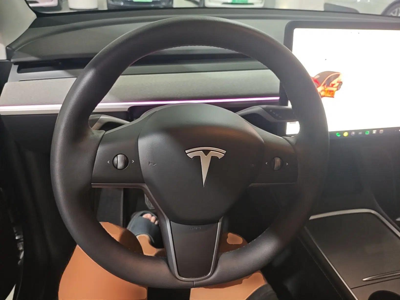 Tesla Model Y 2024 Rear-Wheel-Drive Version — миниатюра 13