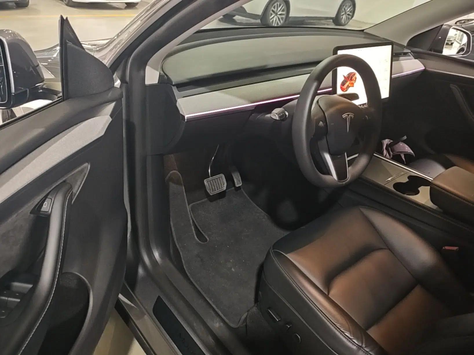 Tesla Model Y 2024 Rear-Wheel-Drive Version — миниатюра 18