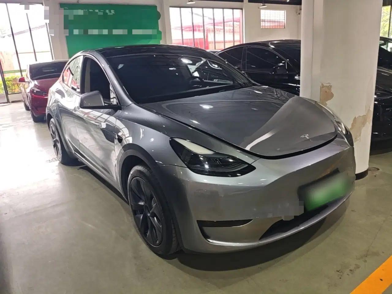 Tesla Model Y 2024 Rear-Wheel-Drive Version — миниатюра 3