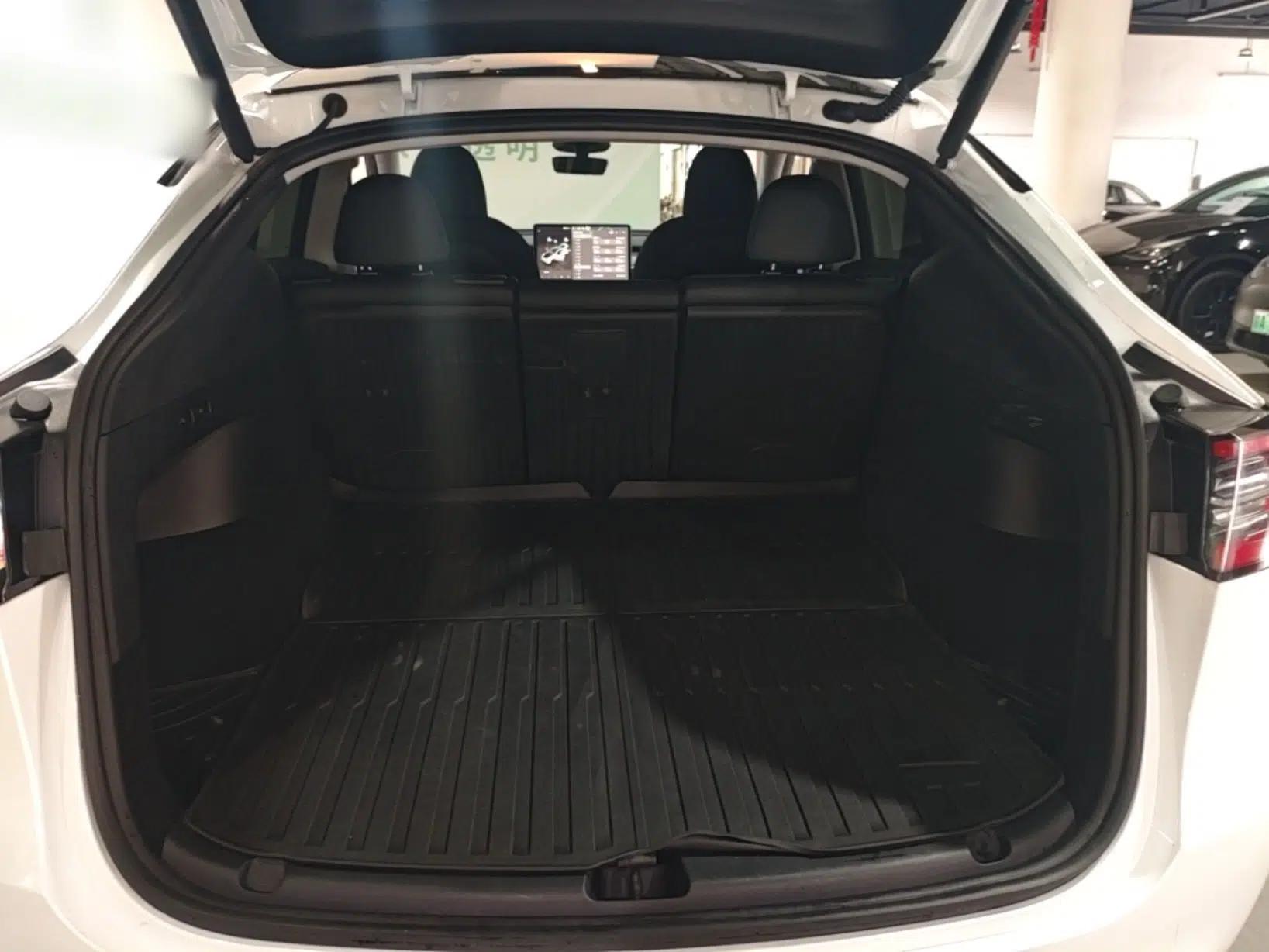 Tesla Model Y 2024 Rear-Wheel-Drive Version — миниатюра 22