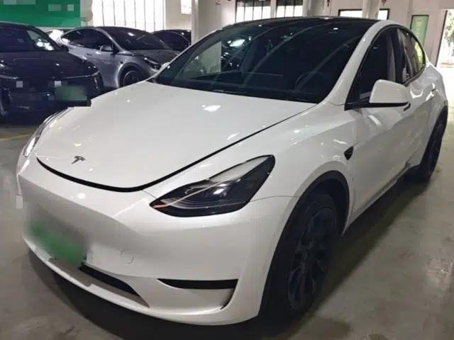 Tesla Model Y 2024 Rear-Wheel-Drive Version