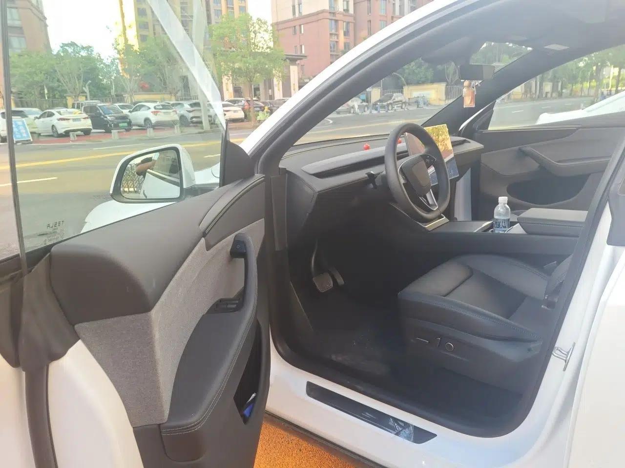 Tesla Model Y 2026 Rear-Drive Model — миниатюра 16