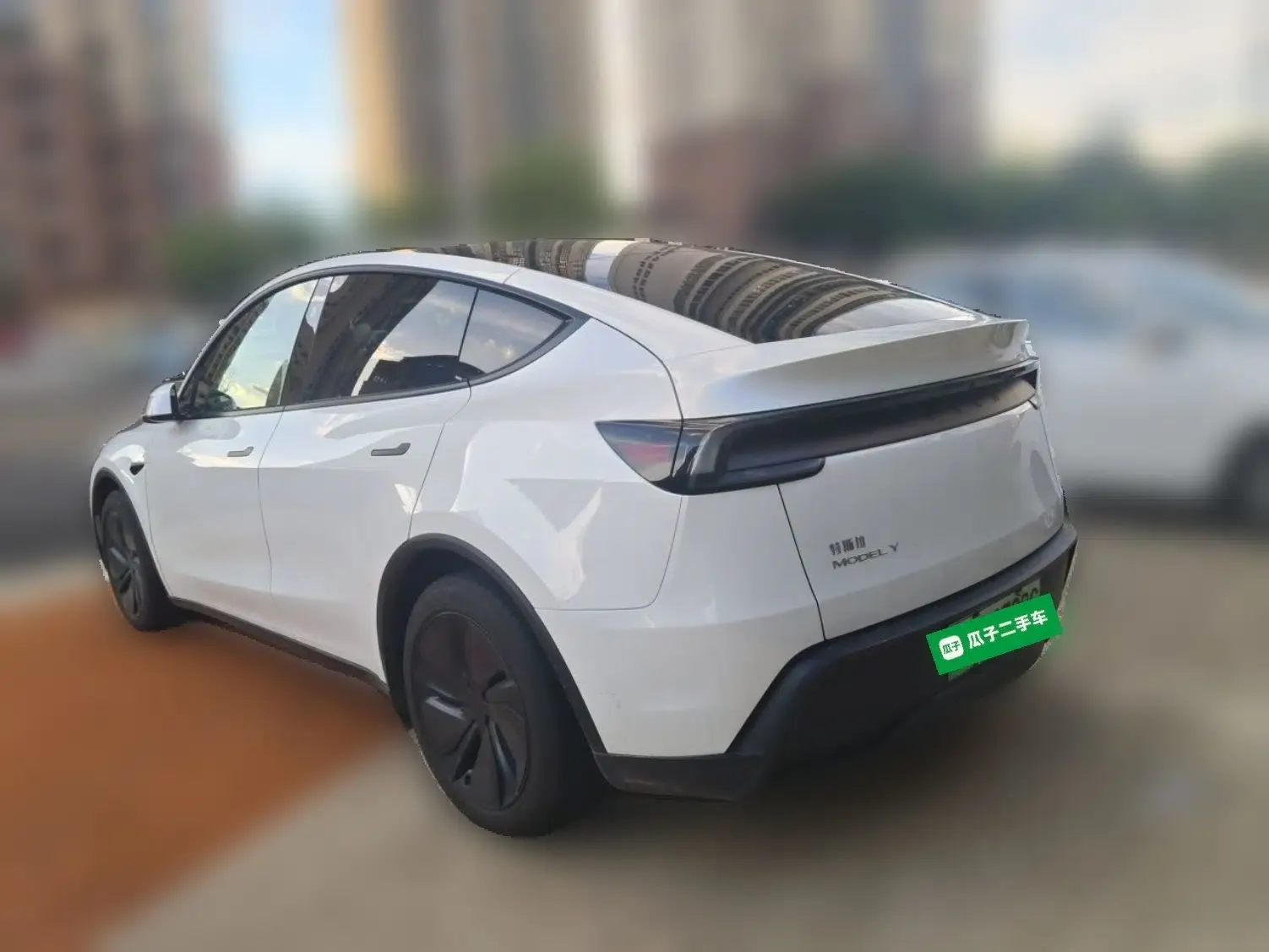 Tesla Model Y 2026 Rear-Drive Model — миниатюра 4