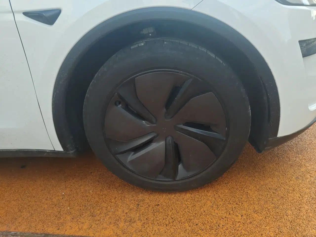 Tesla Model Y 2026 Rear-Drive Model — миниатюра 8