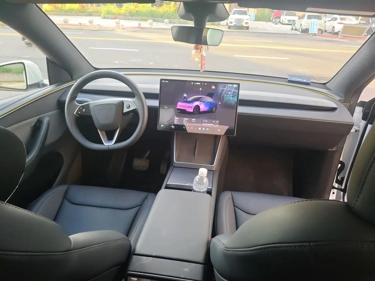 Tesla Model Y 2026 Rear-Drive Model — миниатюра 9