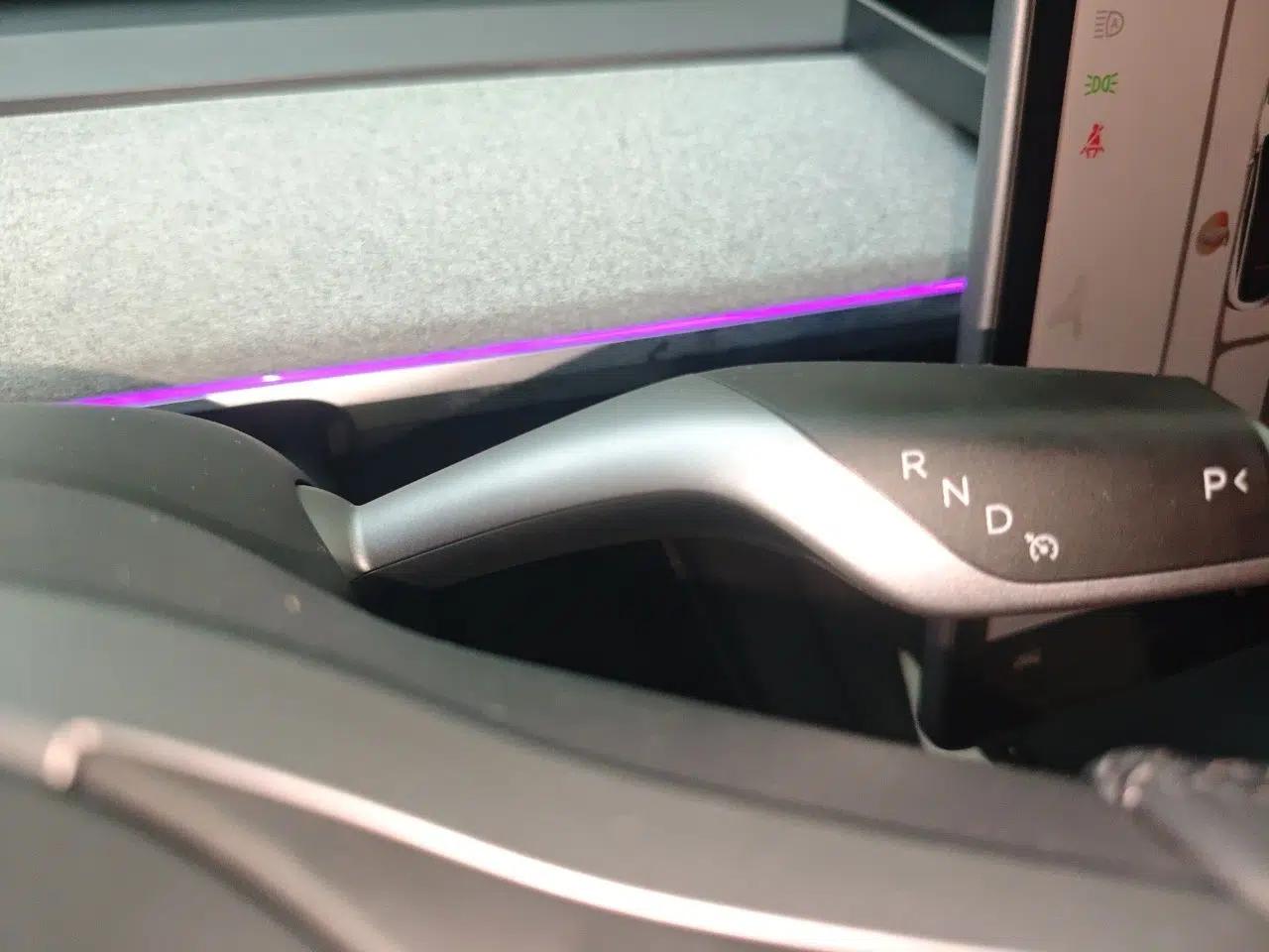 Tesla Model Y 2024 Rear-Wheel-Drive Version — миниатюра 14