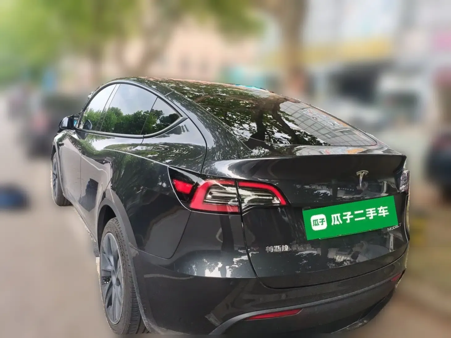 Tesla Model Y 2024 Rear-Wheel-Drive Version — миниатюра 4