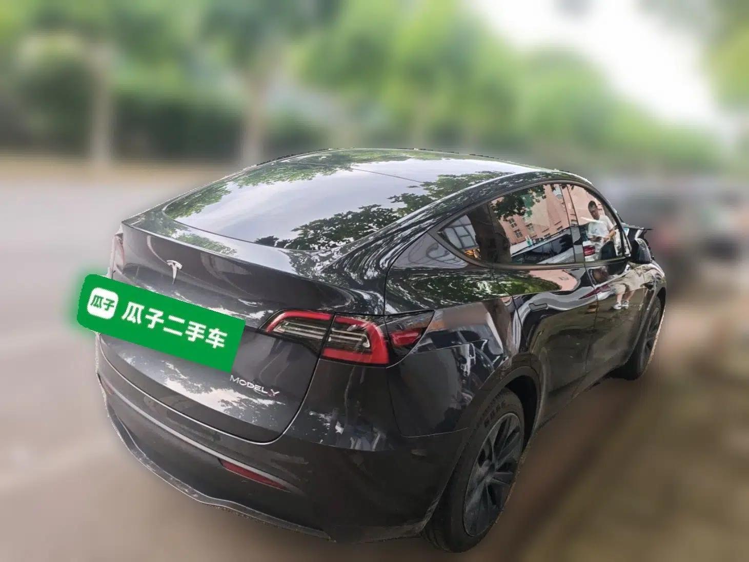 Tesla Model Y 2024 Rear-Wheel-Drive Version — миниатюра 6