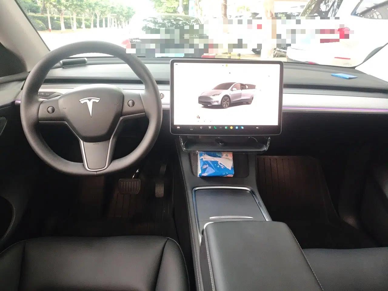 Tesla Model Y 2024 Rear-Wheel-Drive Version — миниатюра 9