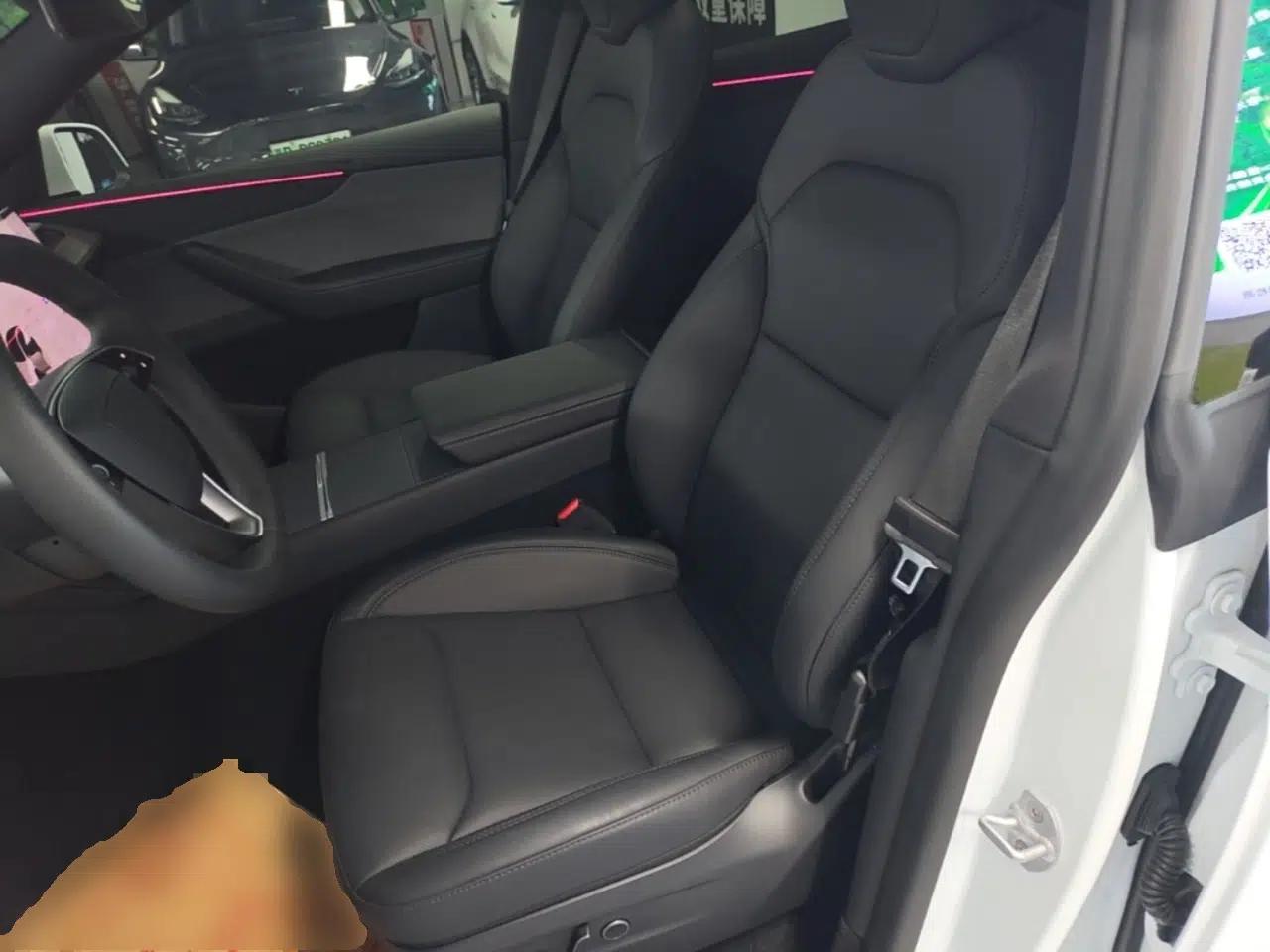 Tesla Model Y 2026 Rear-Drive Model — миниатюра 17