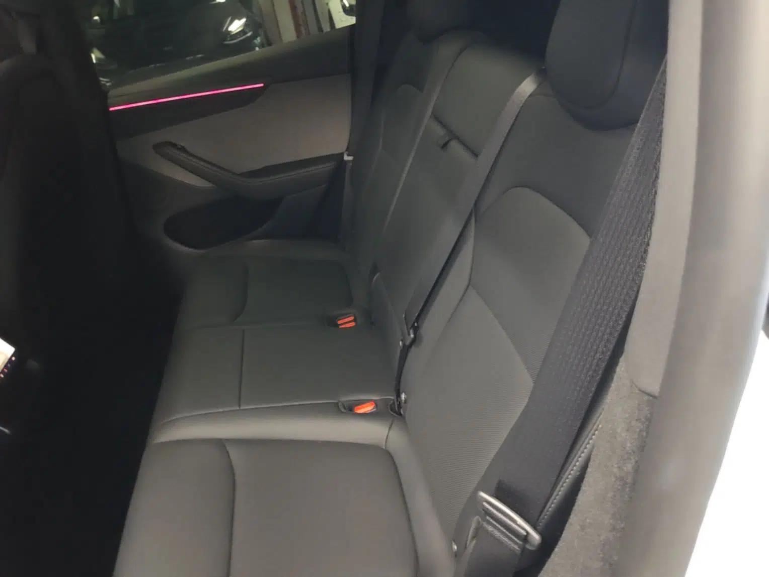Tesla Model Y 2026 Rear-Drive Model — миниатюра 20