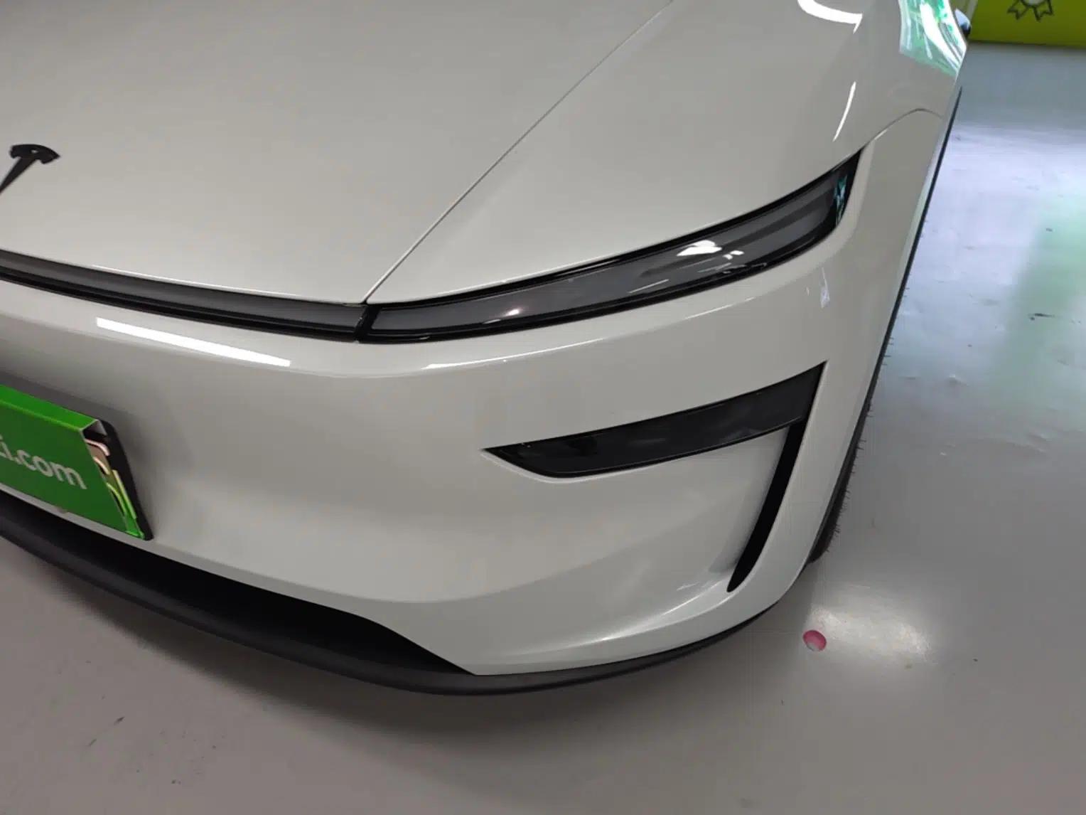 Tesla Model Y 2026 Rear-Drive Model — миниатюра 8