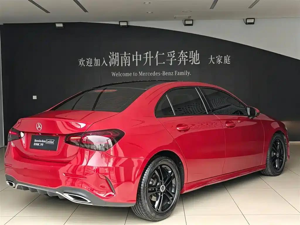 2022 Mercedes-Benz A-Class A 180 L Sport Sedan — миниатюра 13