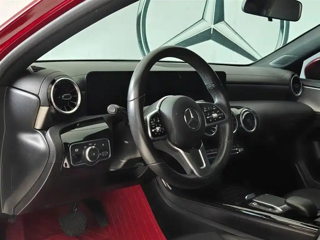 2022 Mercedes-Benz A-Class A 180 L Sport Sedan — миниатюра 4