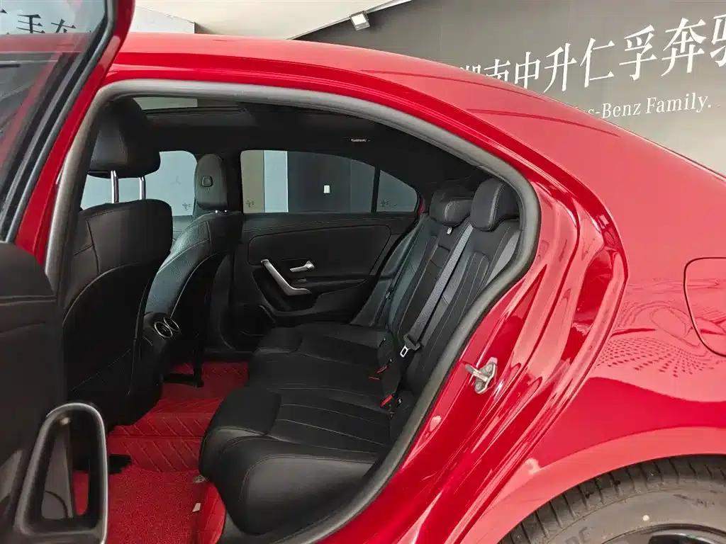 2022 Mercedes-Benz A-Class A 180 L Sport Sedan — миниатюра 5