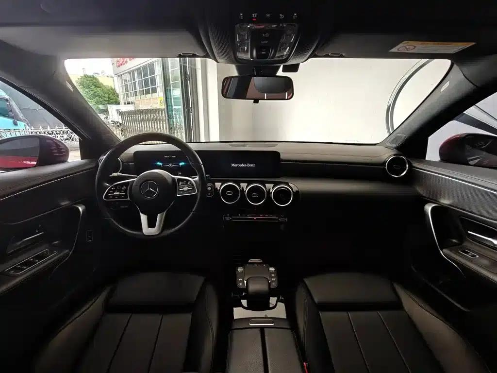 2022 Mercedes-Benz A-Class A 180 L Sport Sedan — миниатюра 6
