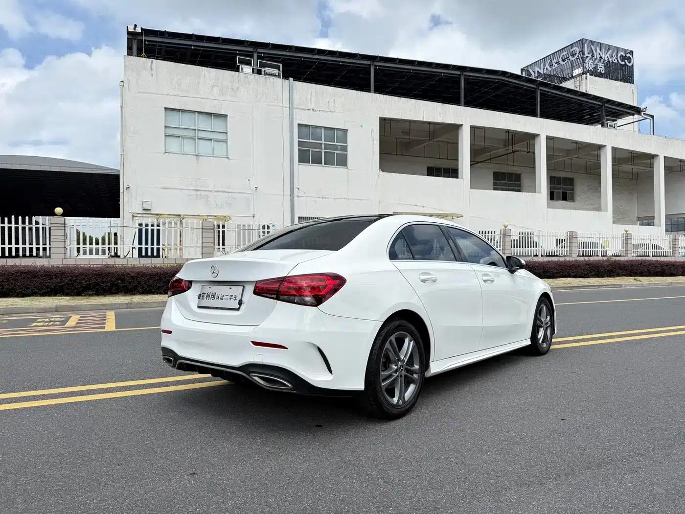 2021 Mercedes-Benz A-Class A 200 L Sport Sedan Dynamic — миниатюра 8