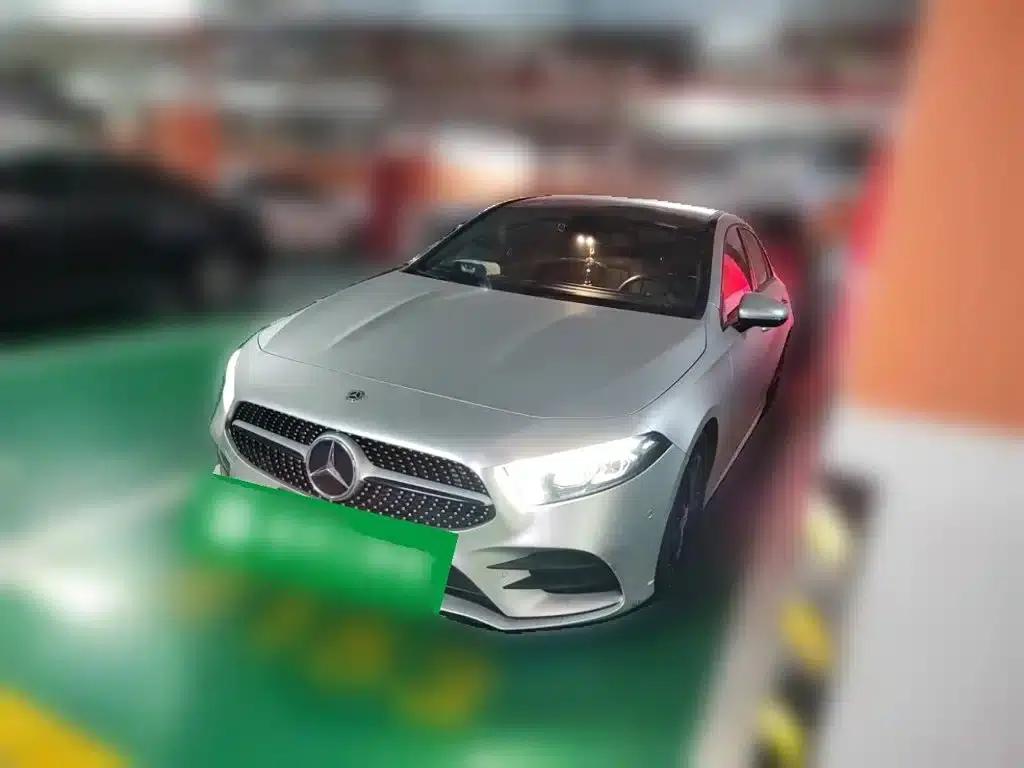 Mercedes-Benz A-Class 2020 Facelift A 200 L Sport Sedan Dynamic Edition — миниатюра 1