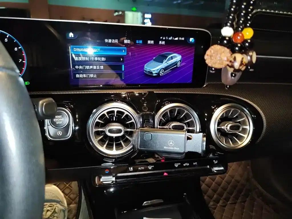 Mercedes-Benz A-Class 2020 Facelift A 200 L Sport Sedan Dynamic Edition — миниатюра 9