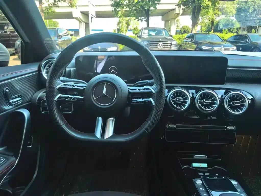 2023 Mercedes-Benz A-Class A 200 L Fashion Edition — миниатюра 11