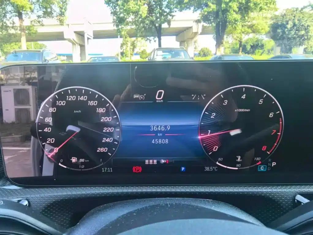 2023 Mercedes-Benz A-Class A 200 L Fashion Edition — миниатюра 18