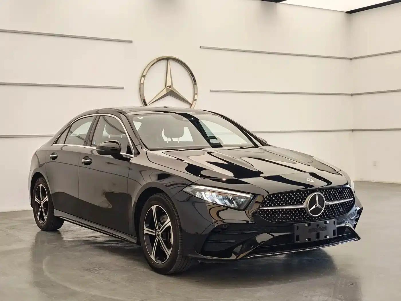 Mercedes-Benz A-Class 2024 A 200 L Fashion Edition — миниатюра 2