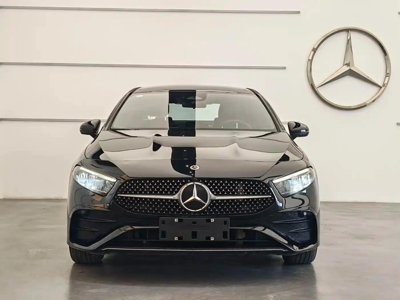 Mercedes-Benz A-Class 2024 A 200 L Fashion Edition — миниатюра 3